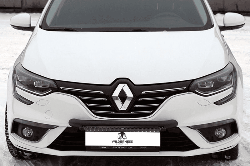 RENAULT MEGANE (2016 - ) - WILDERNESS LIGHTING BUMPER MOUNT & LED LIGHT BAR